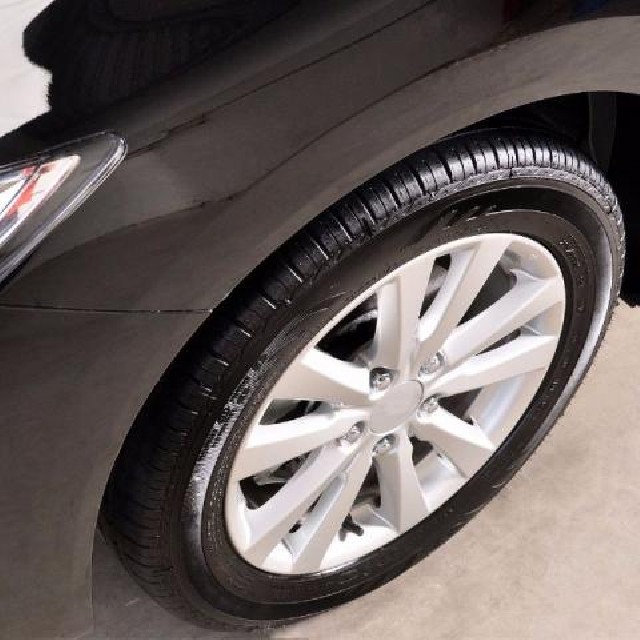 Foto 1 - Limpa pneus- pretinho- lavagem- polimento- cera