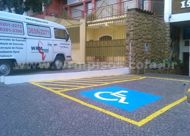 Foto 1 - Pintura vaga pne - estacionamento - epóxi em bh